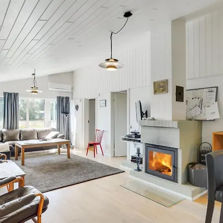 Holiday home Germund - 900m From The Sea In Nw Jutland By Interhome *
